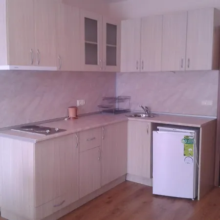 Seasons 3 2* Slăntjev Brjag