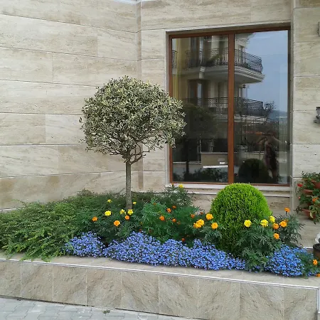 Seasons 3 Sunny Beach