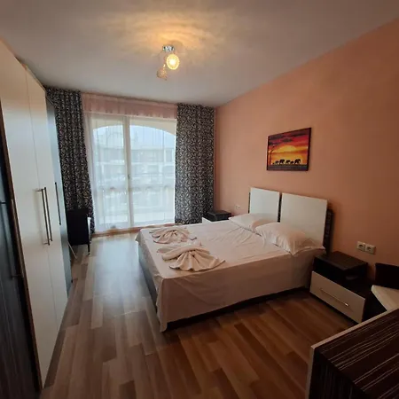 Апартхотел сезони 3 2*