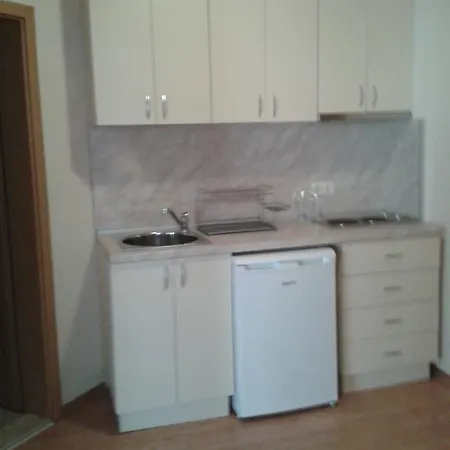 Hotel apartamentowy Seasons 3 2*