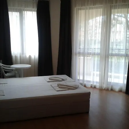 Seasons 3 Lejlighedshotel Sunny Beach