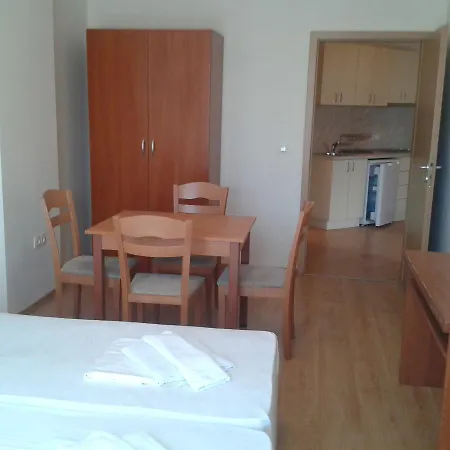 Lejlighedshotel Seasons 3 Sunny Beach