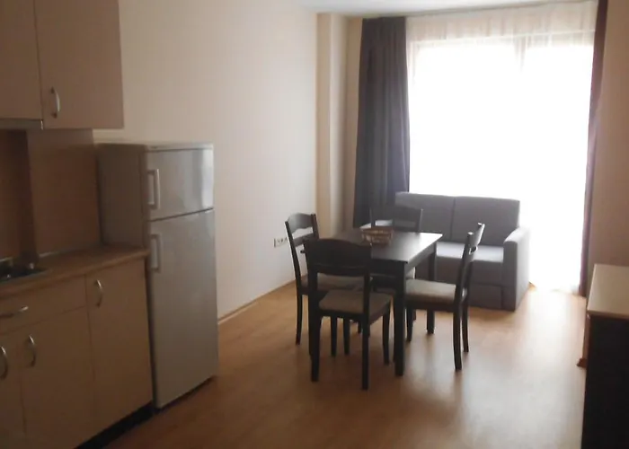 Seasons 3 Aparthotel Slantschew brjag