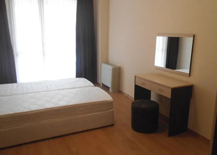 Seasons 3 Aparthotel Slantschew brjag