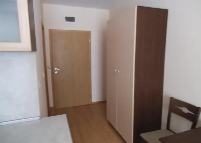 Aparthotel Seasons 3 Slantschew brjag