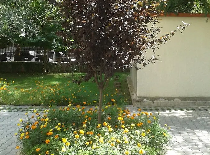 Aparthotel Seasons 3 2*