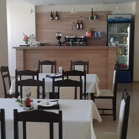 Seasons 3 Апарт-отель