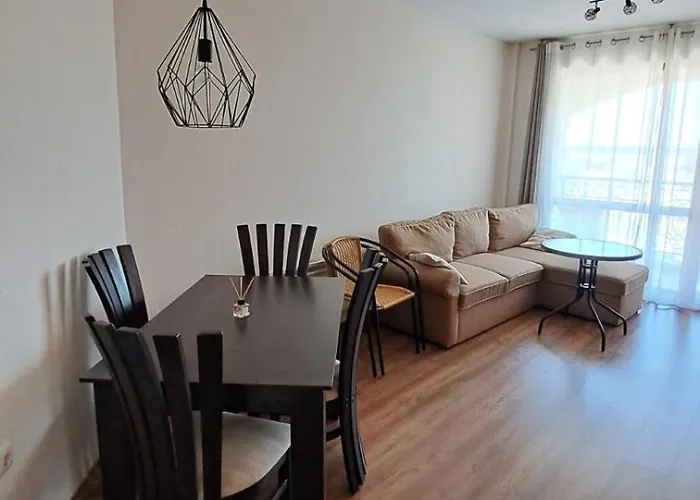 Apartmanhotel Seasons 3 Napospart