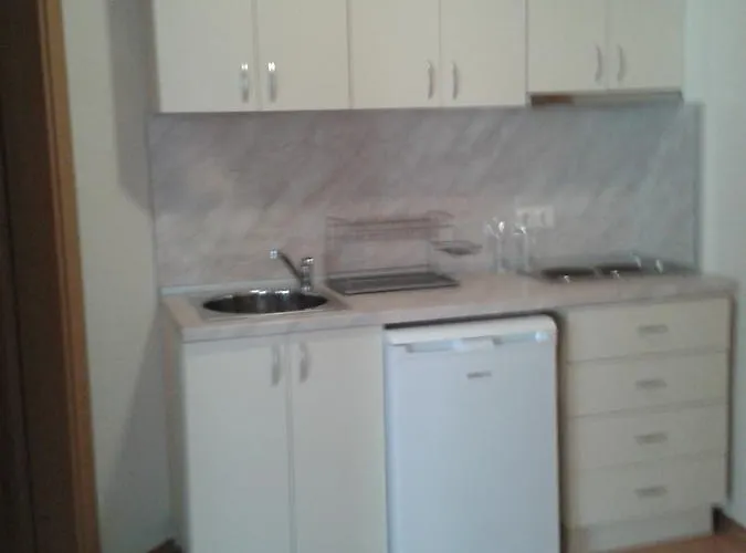 Apartmanhotel Seasons 3 2*