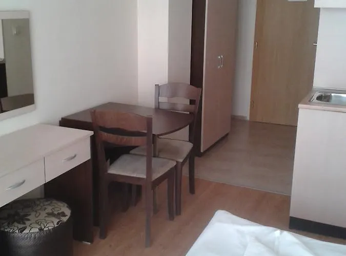 Seasons 3 2* Napospart