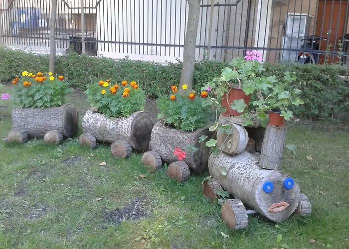 сезони 3 Апартхотел