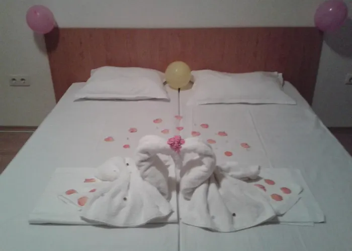 Apartmanhotel Seasons 3 Napospart